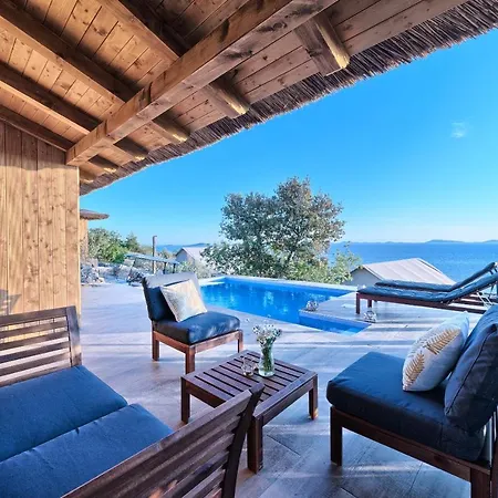 Lux Iv Vikendica Murter