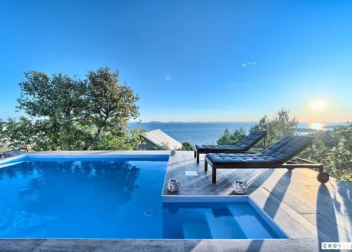 Lux Iv בית נופש *